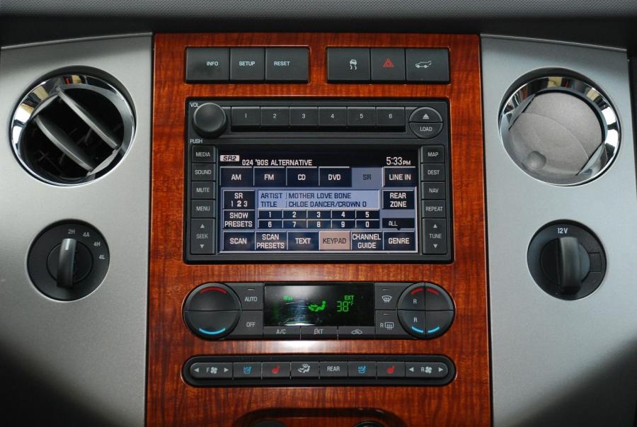  Ford Expedition EL 2007 года  (фото 4 из 67)